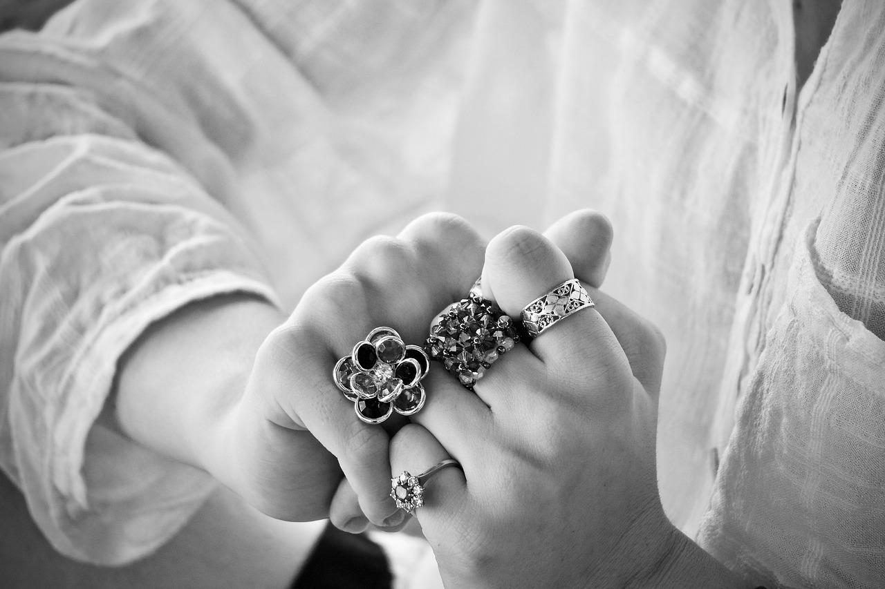 rings, hands, union-7440499.jpg